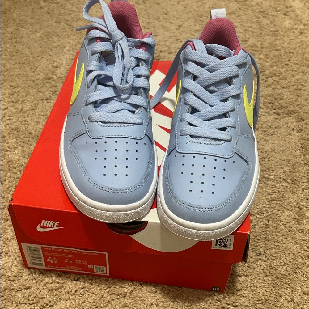 Nike Kids Light Blue and Yellow Sneakers